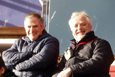 Fotos del búscate en la grada del Osasuna 2 - 1 Oviedo