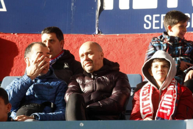 Fotos del búscate en la grada del Osasuna 2 - 1 Oviedo