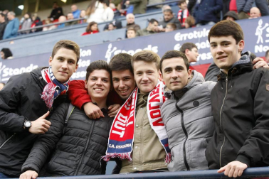 Fotos del búscate en la grada del Osasuna 2 - 1 Oviedo
