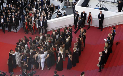 Cate Blanchett y la veterana realizadora francesa Agnès Varda, más de 80 mujeres de todos los ámbitos del cine desfilaron este sábado por la mítica alfombra roja del Festival de Cannes para reafirmar su presencia en la industria del cine