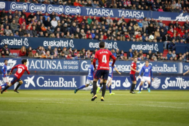 Fotos del partido Osasuna 2- 1 Oviedo disputado en El Sadar este sábado.