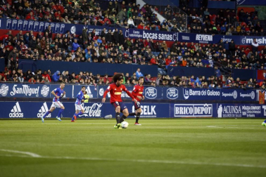 Fotos del partido Osasuna 2- 1 Oviedo disputado en El Sadar este sábado.