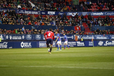 Fotos del partido Osasuna 2- 1 Oviedo disputado en El Sadar este sábado.