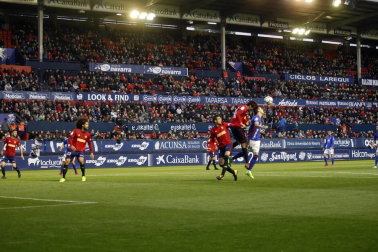 Fotos del partido Osasuna 2- 1 Oviedo disputado en El Sadar este sábado.