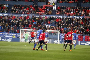 Fotos del partido Osasuna 2- 1 Oviedo disputado en El Sadar este sábado.