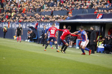 Fotos del partido Osasuna 2- 1 Oviedo disputado en El Sadar este sábado.