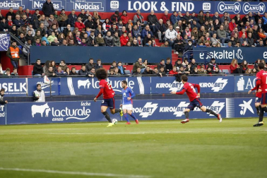Fotos del partido Osasuna 2- 1 Oviedo disputado en El Sadar este sábado.