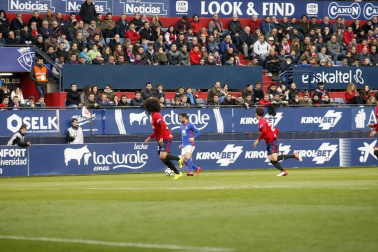 Fotos del partido Osasuna 2- 1 Oviedo disputado en El Sadar este sábado.