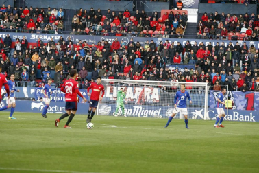 Fotos del partido Osasuna 2- 1 Oviedo disputado en El Sadar este sábado.