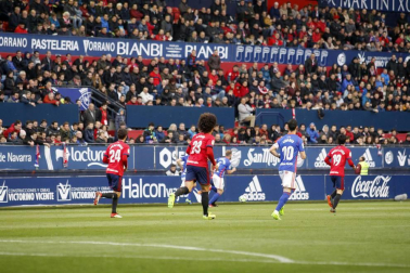 Fotos del partido Osasuna 2- 1 Oviedo disputado en El Sadar este sábado.