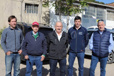 La festividad de San Isidro Labrador es una de las fechas señaladas en Funes. Durante cinco días, los vecinos han disfrutado de un intenso programa de actividades, entre las que se encuentra un original concurso de habilidad con tractores que se celebró la mañana del sábado 12 de mayo en la explanada de la plaza de toros.