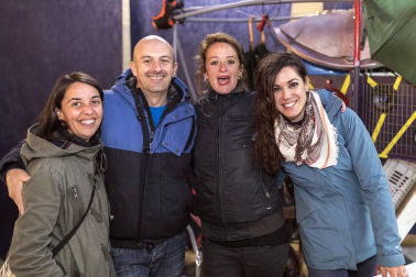 El fin de semana del 12 y 13 de mayo la Plaza de Toros de Pamplona acogió una nueva edición de Ame&Art, un espacio en el que se encontraron más de 60 marcas y diseñadores independientes. Junto a los diferentes puntos de exposición de los creadores, también hubo sitio para la gastronomía local, conciertos, música DJ y zona infantil. En esta edición, además, se pudo visitar una galería de arte en la que participaron varios artistas locales.