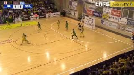 Doble penalit polémico que eliminó a Osasuna Magna