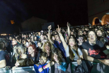 1.700 personas asistieron al concierto que ofreció dentro de su gira de despedida en el festival Estaciones Sonoras