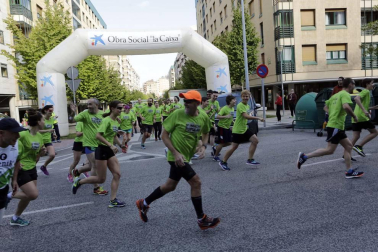 Imágenes de la primera carrera solidaria organizada en Pamplona por Adacen y Aspace Navarra el pasado domingo, 20 de mayo, con el objetivo de dar visibilidad a las personas con discapacidad.