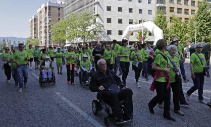Imágenes de la primera carrera solidaria organizada en Pamplona por Adacen y Aspace Navarra el pasado domingo, 20 de mayo, con el objetivo de dar visibilidad a las personas con discapacidad.