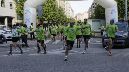 Imágenes de la primera carrera solidaria organizada en Pamplona por Adacen y Aspace Navarra el pasado domingo, 20 de mayo, con el objetivo de dar visibilidad a las personas con discapacidad.