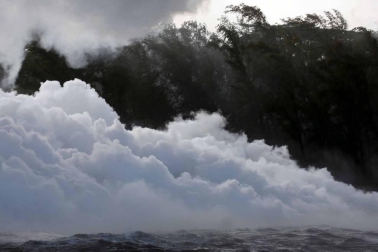 Una central geotérrmica de las islas Hawái está amenazada por la lava del volcán Kilauea.