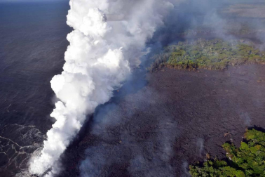 Una central geotérrmica de las islas Hawái está amenazada por la lava del volcán Kilauea.