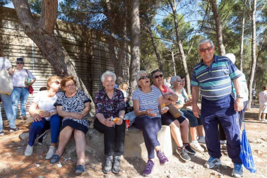 Cientos de tudelanos cumplieron con la tradición este martes 22 de mayo y acudieron a la ermita de la santa en la romería.