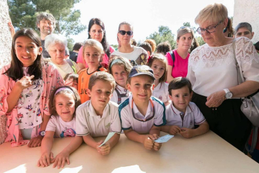 Cientos de tudelanos cumplieron con la tradición este martes 22 de mayo y acudieron a la ermita de la santa en la romería.
