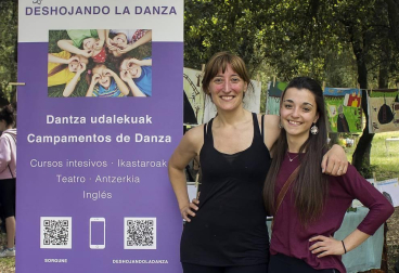 Ancín homenajeó el tradicional trabajo de elaboración de carbón vegetal con la celebración del VI Día de la Carbonera. Una fiesta bianual en la que, además de descubrir más sobre este oficio, también se pudo disfrutar de chistorrada, comida popular, kantuz o carrera de burros en una jornada festiva y de encuentro con el valle.