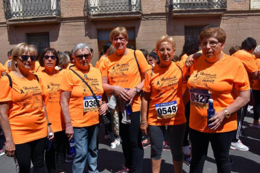 El domingo 20 de mayo se celebró la segunda edición de la marcha 'Murchante contra el cáncer'. Los vecinos de esta localidad se volcaron con la iniciativa solidaria, que invitada a completar el recorrido patinando, corriendo o andando. Además del evento deportivo, también se celebraron otras actividades paralelas, como animación infantil, pintacaras, manualidades y sorteos a los que se sumó reparto de migas, vino y chistorra.