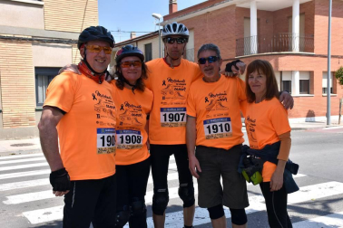 El domingo 20 de mayo se celebró la segunda edición de la marcha 'Murchante contra el cáncer'. Los vecinos de esta localidad se volcaron con la iniciativa solidaria, que invitada a completar el recorrido patinando, corriendo o andando. Además del evento deportivo, también se celebraron otras actividades paralelas, como animación infantil, pintacaras, manualidades y sorteos a los que se sumó reparto de migas, vino y chistorra.