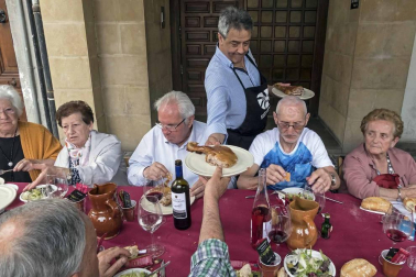 La lluvia no impidió que los actos programados siguieran el guion previsto