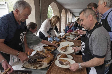 La lluvia no impidió que los actos programados siguieran el guion previsto