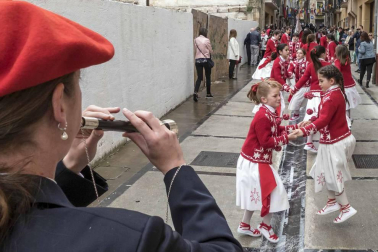 La lluvia no impidió que los actos programados siguieran el guion previsto