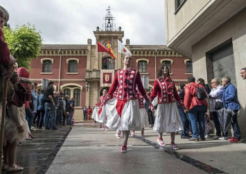 La lluvia no impidió que los actos programados siguieran el guion previsto