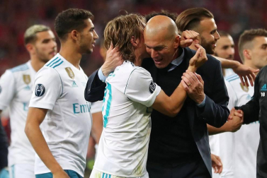 El Real Madrid consiguió su 13º título de Campeón de Europa, el tercero consecutivo, tras vencer en la final de Kiev al Liverpool por 3-1.