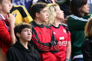 ¿Estuviste en el estadio durante el partido? Trata de encontrarte en la grada.