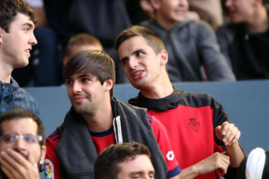 ¿Estuviste en el estadio durante el partido? Trata de encontrarte en la grada.