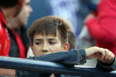 ¿Estuviste en el estadio durante el partido? Trata de encontrarte en la grada.
