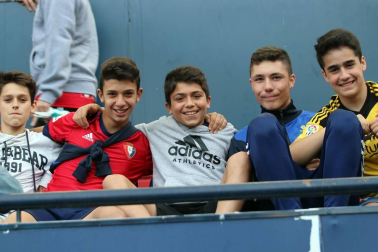 ¿Estuviste en el estadio durante el partido? Trata de encontrarte en la grada.
