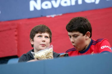 ¿Estuviste en el estadio durante el partido? Trata de encontrarte en la grada.