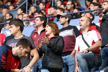 ¿Estuviste en el estadio durante el partido? Trata de encontrarte en la grada.