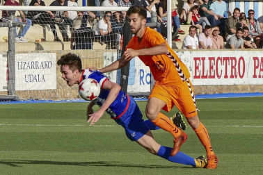 Los de Estella vencieron por al mínima y certificaron la permanencia en Segunda División B.