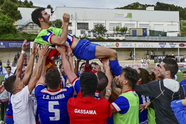 Los de Estella vencieron por al mínima y certificaron la permanencia en Segunda División B.
