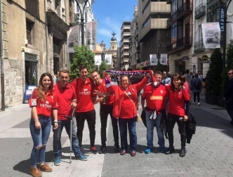 Aficionados navarros tiñeron de rojo las calles de la localidad castellano-.leonesa horas antes dle decisivo choque entre Real Valladolid y C.A. Osasuna.