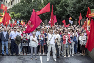 Fotos de la manifestación contra la política lingüística del Gobierno de Navarra celebrada este sábado en Pamplona.