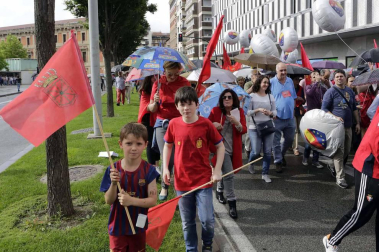 Fotos de la manifestación contra la política lingüística del Gobierno de Navarra celebrada este sábado en Pamplona.