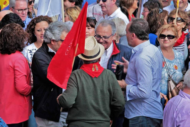 Fotos de la manifestación contra la política lingüística del Gobierno de Navarra celebrada este sábado en Pamplona.