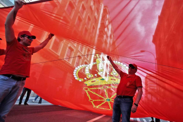 Fotos de la manifestación contra la política lingüística del Gobierno de Navarra celebrada este sábado en Pamplona.