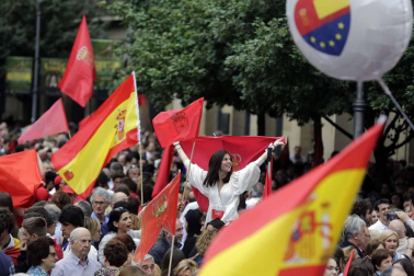 Fotos de la manifestación contra la política lingüística del Gobierno de Navarra celebrada este sábado en Pamplona.