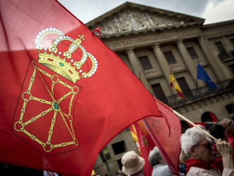 Fotos de la manifestación contra la política lingüística del Gobierno de Navarra celebrada este sábado en Pamplona.