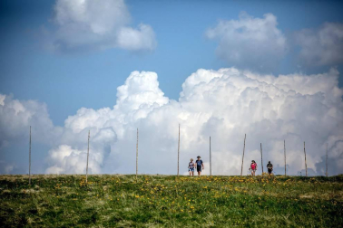 Miles de turistas se ven atraídos por la apuesta por el senderismo y la cerveza tradicional en la Ruta de la Cerveza de la Bohemia checa.