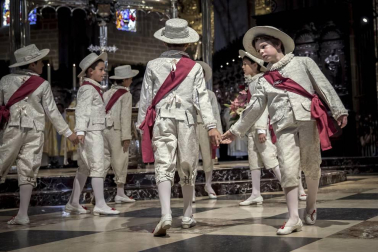 Procesión por las calles de Pamplona con motivo de la celebración del Corpus Christi.
